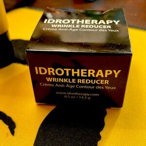 BRAND NEW: NEVER USED!!!!! IDROTHERAPY Wrinkle Reducer